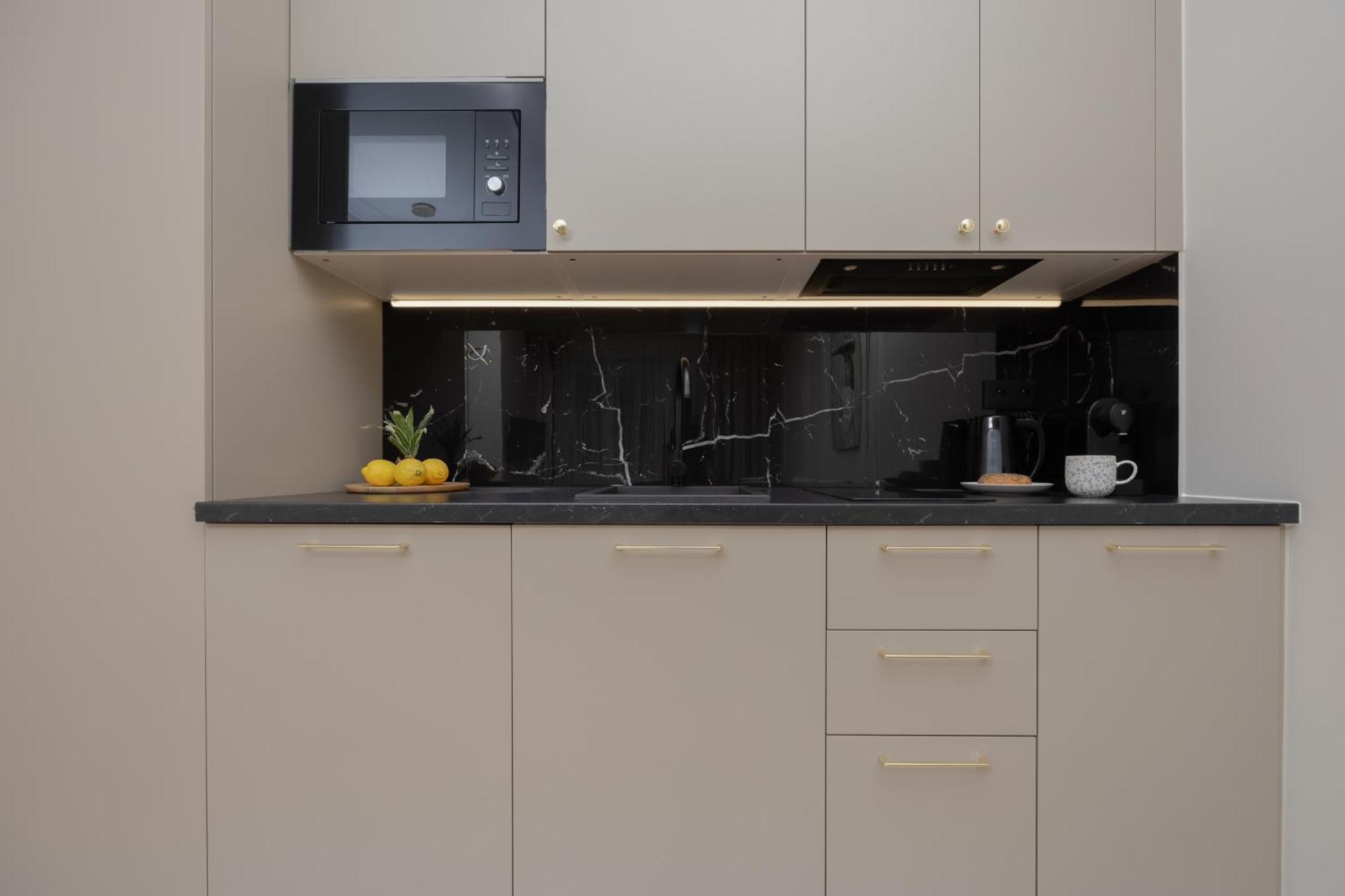 Lägenhet Elegant Grojecka In By Renters Warszawa