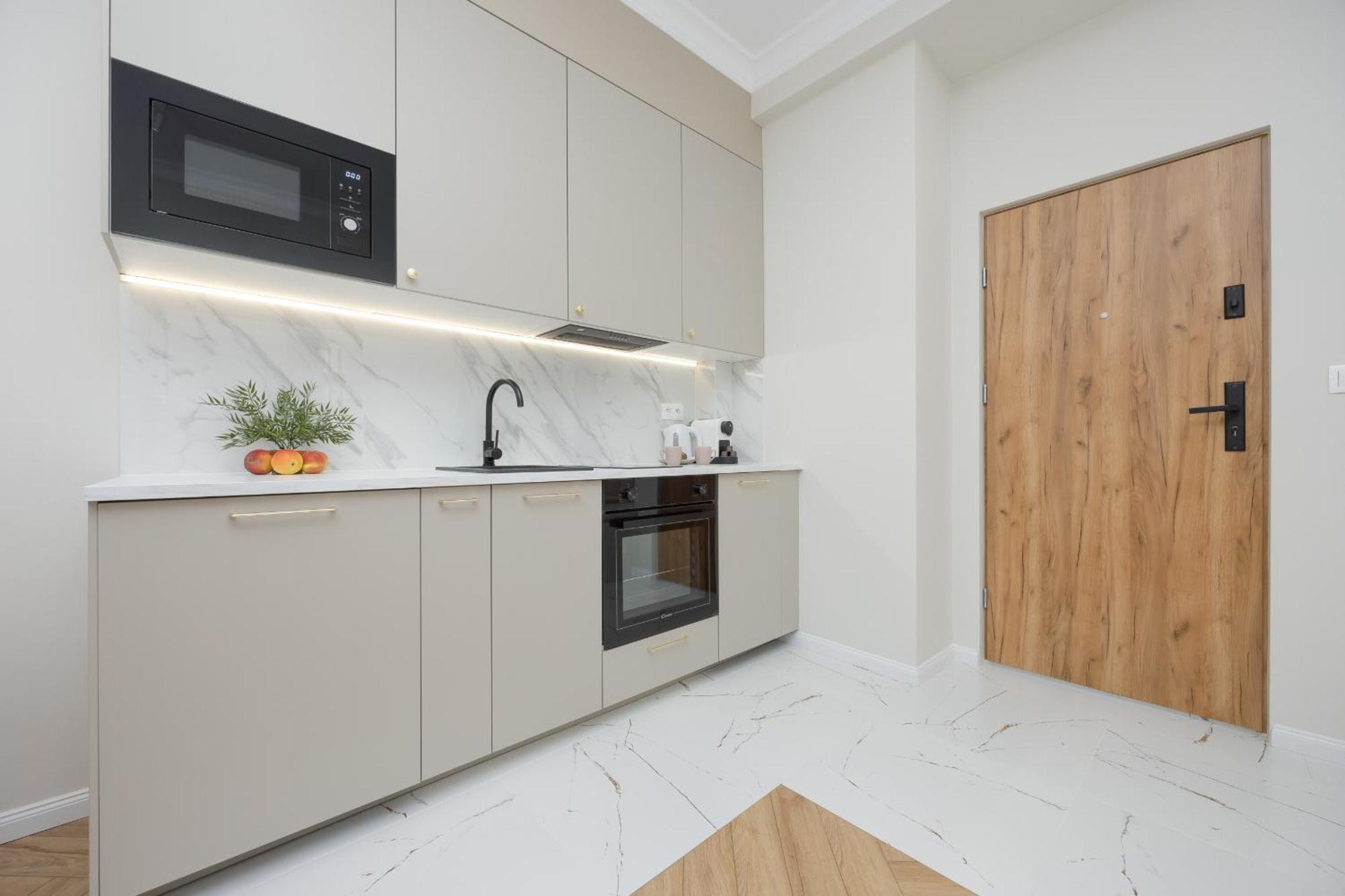 Elegant Grojecka In By Renters Lägenhet