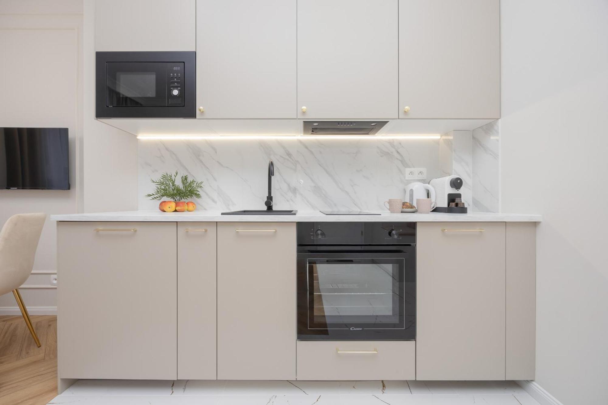 Butas Elegant Grojecka In By Renters Warsaw